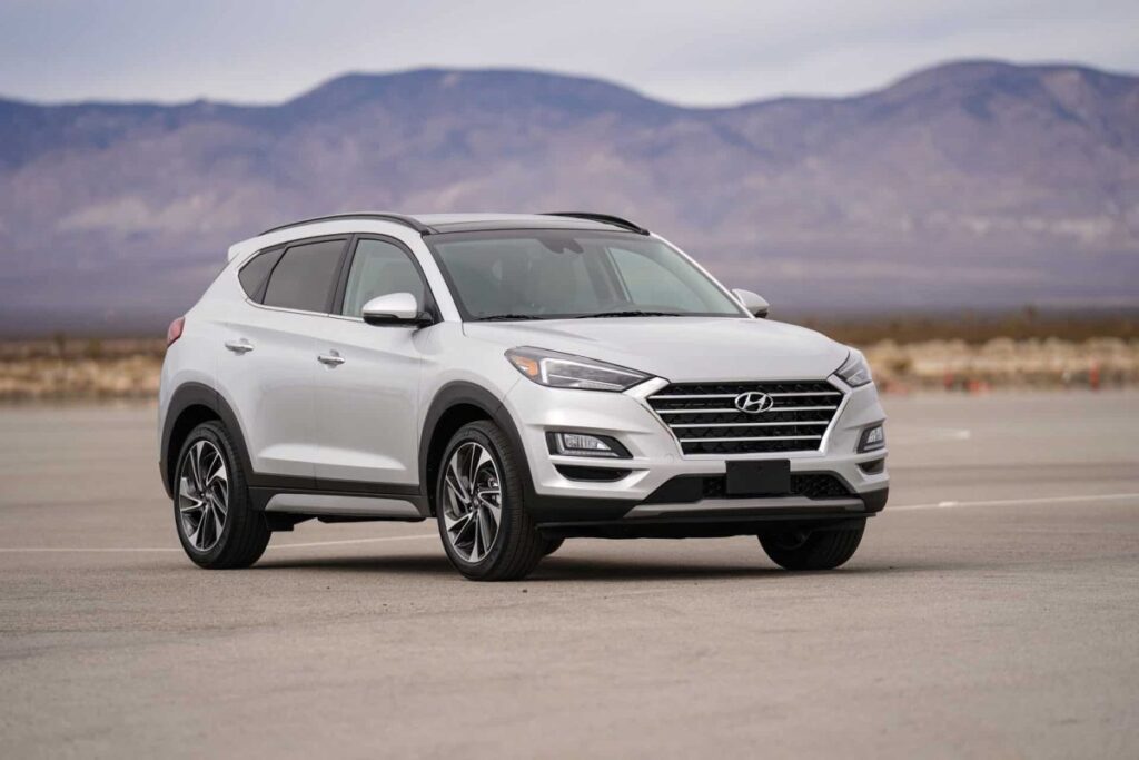 Kia Sportage Black Edition vs MG HS vs Hyundai Tucson β Which SUV Truly Rules the Road? 5 Hyundai Tucson Ultimate β The Balanced Veteran